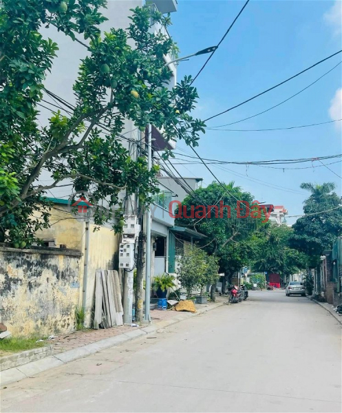 Land for sale on De Quai Street, Tay Ho District. 355m Frontage 10.7m Approximately 20 Billion. Commitment to Real Photos Accurate Description. Owner Vietnam | Sales đ 20.5 Billion