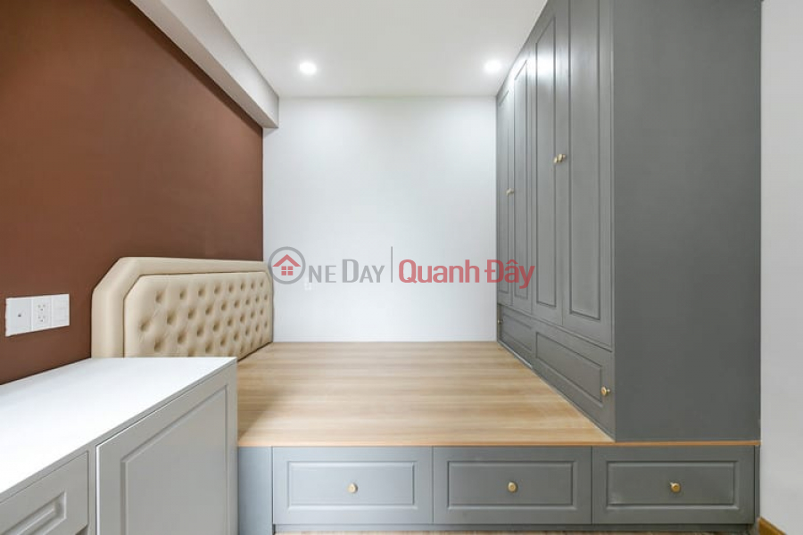 , Please Select Residential, Sales Listings đ 6.7 Billion
