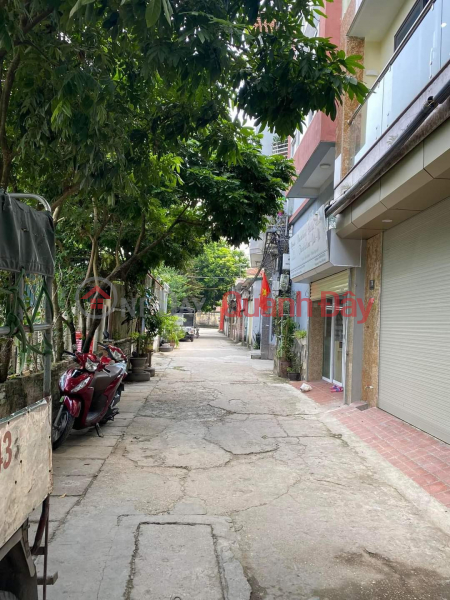 Beautiful house in Xuan Dinh, a car passing by, sparkling interior, straight lane near Do Nhuan 45m - 4.5 billion Sales Listings