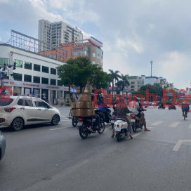 Cho thuê nhà Mặt phố Huế 200m x 3T _0