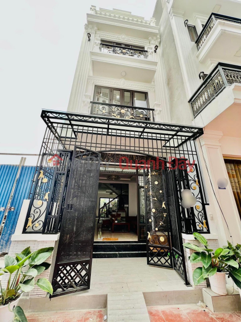 Selling a newly built 4-storey house, independent, car parking at the door, PRICE 4.39 billion in Vinh Niem _0