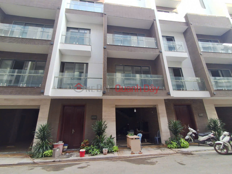 Property Search Vietnam | OneDay | Residential Sales Listings ONLY 1 LUXURIOUS TOWNHOUSE AVAILABLE IN HIMLAM-THUONG THANH, 76M2 X 6 FLOORS X 23 BILLION VND. LONG BIEN - HANOI.
