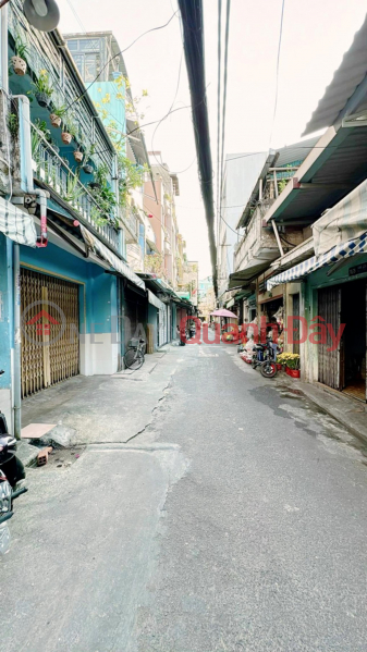 BEAUTIFUL LOCATION - CONVENIENT FOR BUSINESS AND SALES - RIGHT IN TRUONG CHINH - CENTER P12 TAN BINH - CAR ALley - FEW STEPS OUT Sales Listings