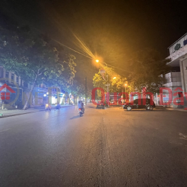 House for sale C4, Truong Lam street frontage, 36m x 6m, wide sidewalk, business only slightly over 11 billion, negotiable. Contact 0936123469 _0