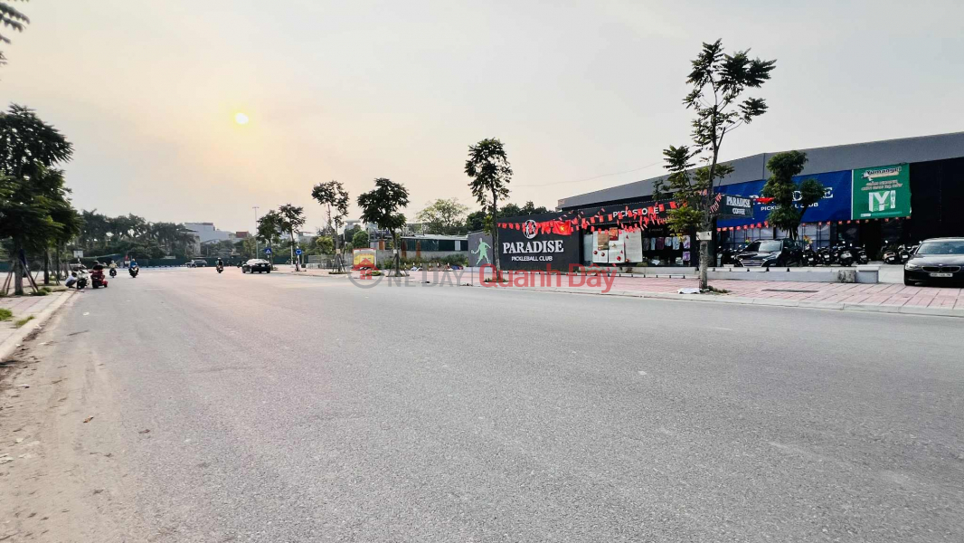 House for sale in Hong Tien, 65m x 4 floors, 13.5m frontage, sidewalk for soccer, container truck turning around | Vietnam | Sales, đ 29.8 Billion