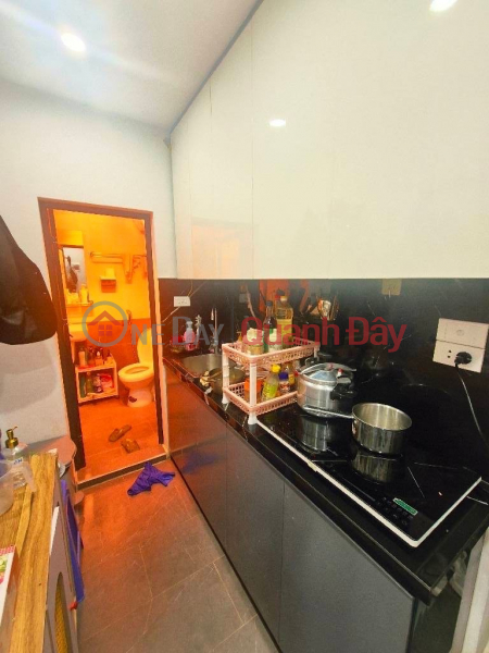 Property Search Vietnam | OneDay | Residential | Sales Listings, Apartment in Nghia Tan collective housing, 2nd floor - 50m² - Price 4.25 billion VND - Parking available at the building entrance.