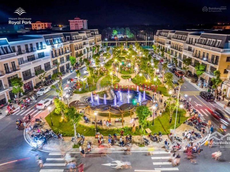 Only 3 beautiful locations opposite the largest Vincom in the central region from only 1.6 billion, Vietnam Sales, đ 4 Billion