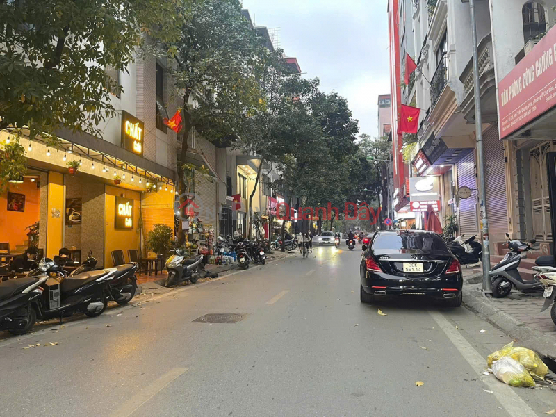 Property Search Vietnam | OneDay | Residential Sales Listings, House for sale on Hoang Van Thai street, bustling business - 73m2, price 25 billion, beautiful red book
