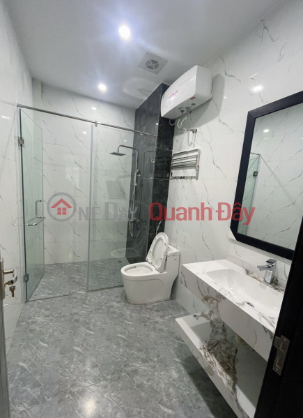 đ 7.5 Billion, Selling Truong Dinh townhouse, 44m2 x 6 floors, car, business, 7.5 billion