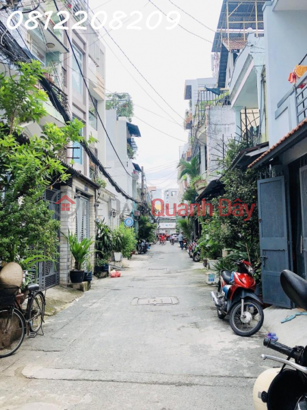 House for sale in Pham Van Chieu, Ward 9, Go Vap District, 80m2, width 4.5m, 3 floors Sales Listings