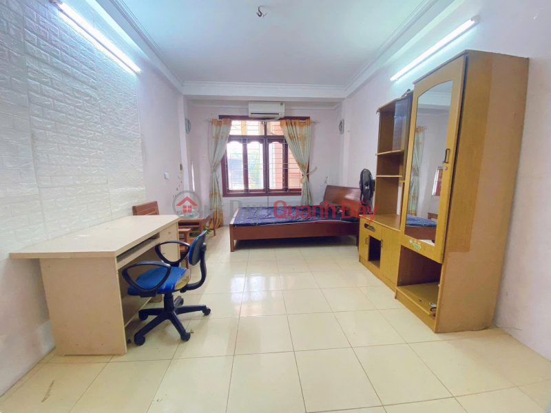đ 10.5 Million/ month House for rent in lane 211 Vinh Hung, 30m² x 5 floors, 3 bedrooms, 4 bathrooms, 10.5 million\\/month