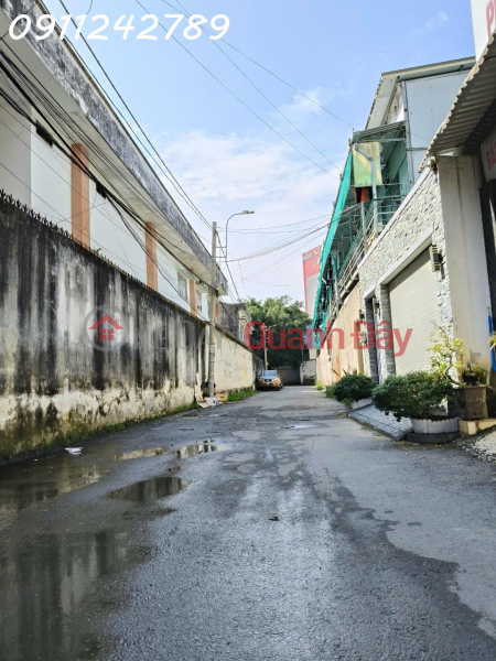 đ 3.0 Billion | RARE AND HARD TO FIND - 2-STOREY HOUSE WITH COMPLETED LAND RIGHTS - CAR ALLEY ON NGUYEN DUY TRINH, DISTRICT 9 - NEXT TO A HIGH SCHOOL