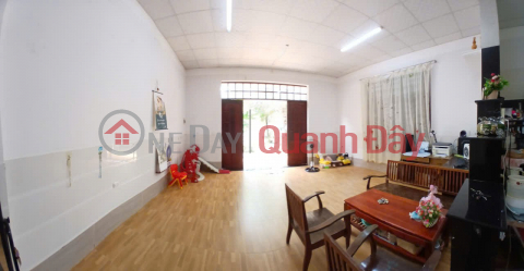 OWNER NEEDS TO SELL LAND (HOUSE INCLUDED) ON TRAN HUNG DAO STREET, NGAI GIAO, HO CHI MINH CITY _0