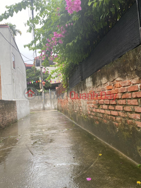 Selling C4 house with car parked in a farm lane, near Van Phuc 3 market, Thanh Tri, cheaper price 1.82 billion Sales Listings