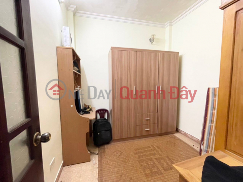 Private house for rent in Kham Thien lane, Dong Da, area 30m - 4 floors, 3 bedrooms, 2 bathrooms, fully furnished, price 11 million _0