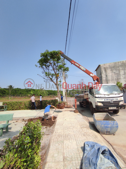 Residential land right on Dau Giay - Dong Nai highway, 800 million, own now, ready book _0