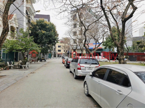 THACH BAN TOWNHOUSE – PARK VIEW – GARAGE – 5 FLOORS WITH ELEVATOR WAITING _0