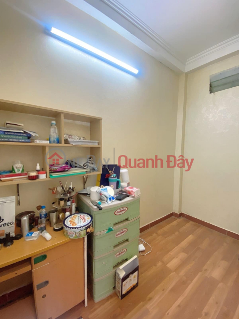 HOUSE FOR SALE IN THE CENTER OF HAI BA TRUNG DISTRICT - TRUONG DINH STREET - FULL SURROUNDING UTILITIES. _0