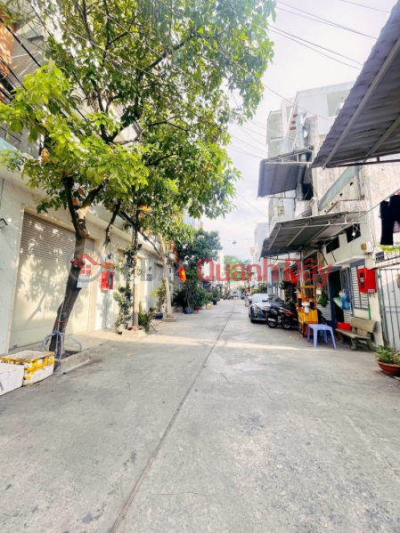 House for sale in Do Doc Long, Tan Phu - 72m2, 4 floors, 5m alley, car can enter the house Sales Listings