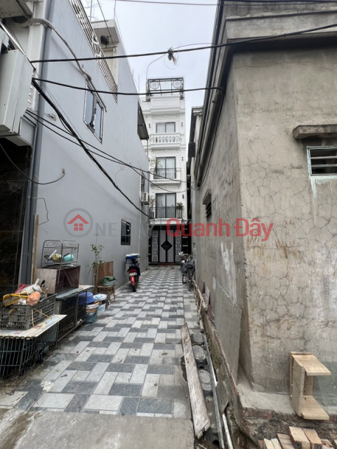 Bán nhà Thạch Bàn, Cổ Linh 62m x 5T cách 5m ra đường oto tránh, ở luôn chỉ 5 tỷ 2 còn TL. _0