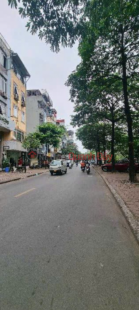 Cau Giay district street surface, business sidewalk, parking lot. 70m2 MT 4.3m price 14.2 billion. _0