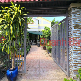 Kinh Khủng Khiếp, Nhà Dt 200m2, ngang 6, Mặt Tiền, Quận 9, Giá chỉ 2.95ty _0