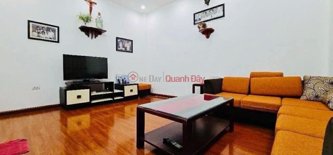 Property Search Vietnam | OneDay | Residential, Sales Listings | Dao Tan Street, 35m x 5 floors, 7.95 billion VND, spacious alley, beautiful house, ready to move in.