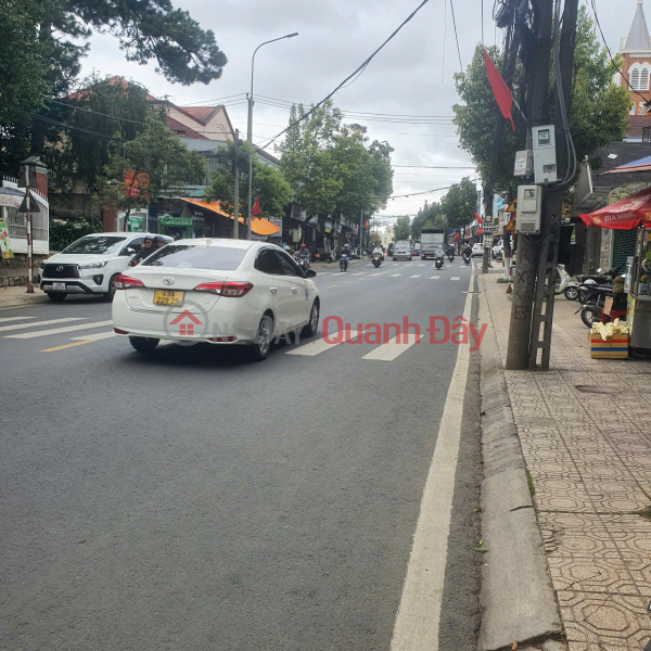 đ 27 tỷ BÁN NHÀ NGUYÊN CĂN MẶT TIỀN NGUYỄN ĐÌNH CHIỂU P9 ĐÀ LẠT - 500M2