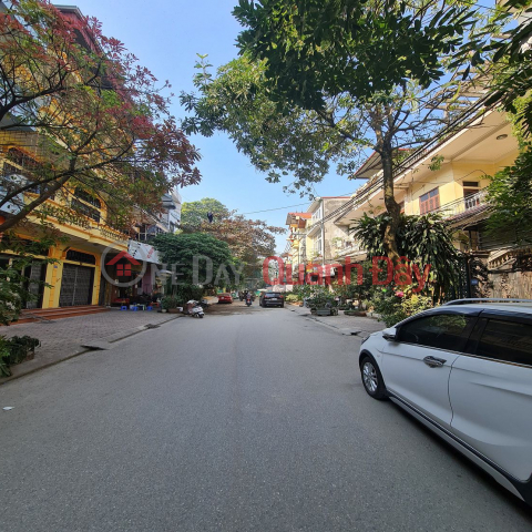 203m2 đất Kiêu Kỵ, Gia Lâm ô tô lớn vào nhà giá chỉ 1x tỷ đời đầu lH 0989894845 _0