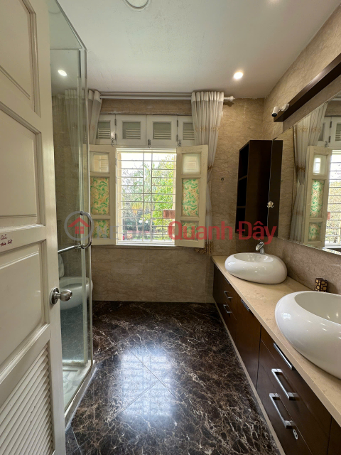 Chính chủ cần bán gấp lô biệt thự nằm trên con đường đôi đẹp nhất tại Ciputra _0