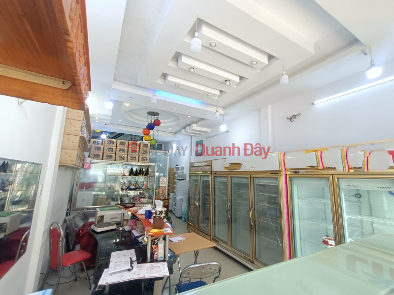 Selling a 3.5-storey house in front of Le Dinh Duong, an old street in Hai Chau, Da Nang, only 13.5 billion-0901127005. Sales Listings