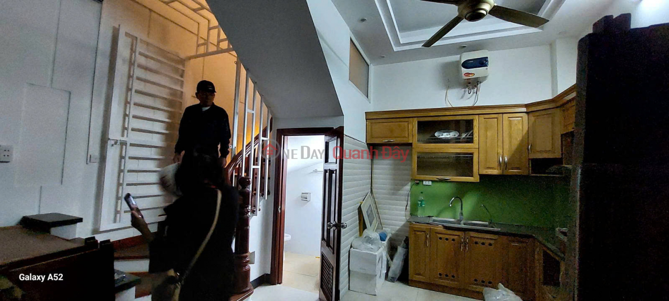 Urgent Sale House Hoang Hoa Tham, Ba Dinh, 5 Floors, Business, Alley, Area 55m2\\/5Fronts, 13.5 Billion Vietnam | Sales | đ 13.5 Billion