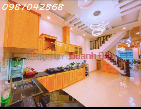 Stunning 4-story house in Mac Dinh Chi residential area, Da Lat, with elevator, 68m2 area, price 12.5 billion VND. _0