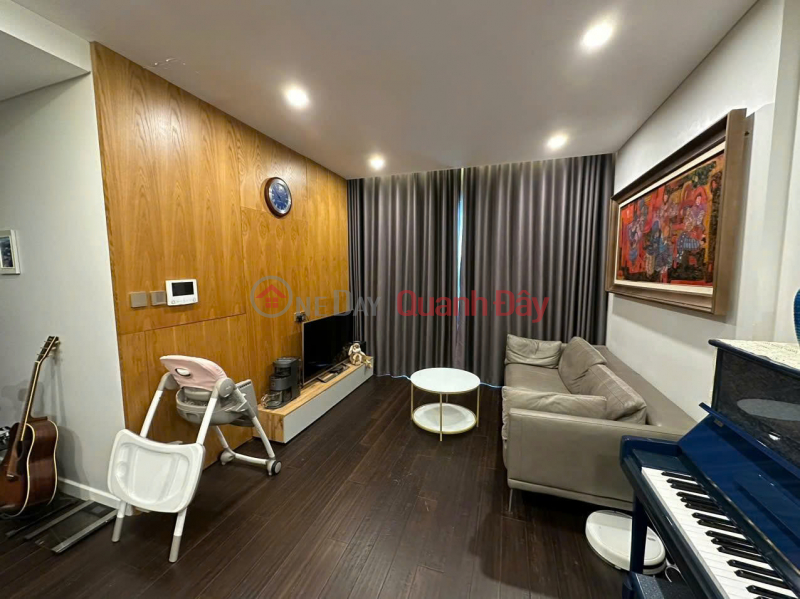 Tìm chủ mới cho căn 2PN Vinhome D\' Capitale C6 diện tích 77m2 full đồ, sẵn sổ, 8.7ty Niêm yết bán
