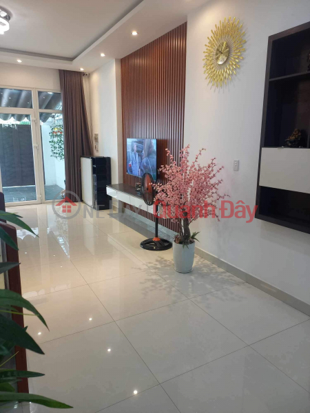 ₫ 6.4 Billion, Gorgeous 3-storey house with frontage of Tung Thien Vuong Da Nang-95m2-Price only 6.4 billion negotiable-0901127005.