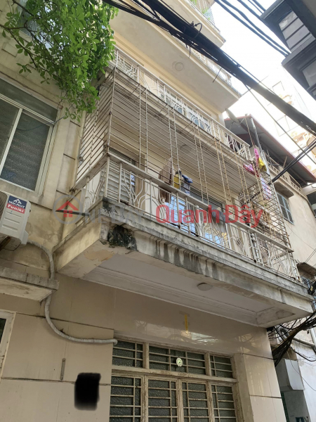 Dang Van Ngu townhouse for rent, 40m2 x 5 floors, price 15 million VND Rental Listings