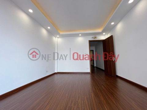 House for sale 51m2 Thuy Khue street, Tay Ho 2 Garage 6 floors Business 13.5 Billion VND _0