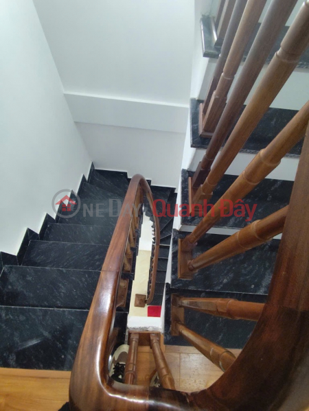  Please Select Residential, Sales Listings đ 7.8 Billion