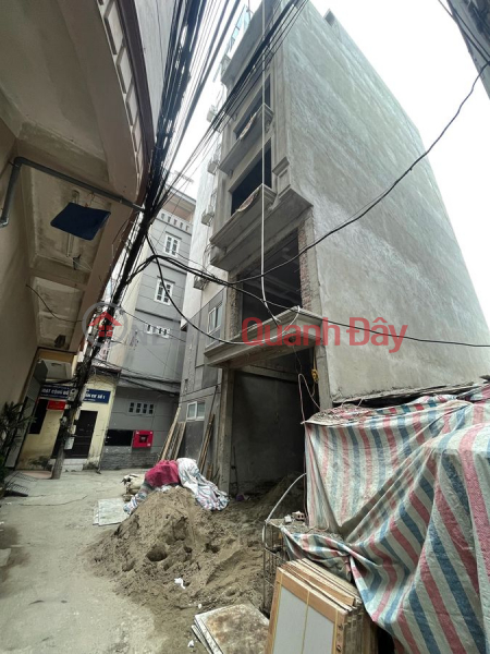 BÁN NHÀ MỚI Ô TÔ ĐỖ CỬA FULL NỘI THẤT Đường Láng 46m2 X 7 Tầng 19.5 Tỷ Đống Đa. Niêm yết bán