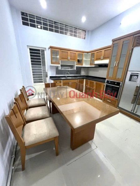 Fully furnished house in car alley, 4 floors, 6 rooms, for serviced apartment use Rental Listings