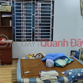 AN DUONG – 86m2, 3 open spaces, rear hatch, 10m away from cars, transfer cover _0