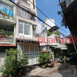 Own a Beautiful House Now in Binh Thanh District, Ho Chi Minh City _0