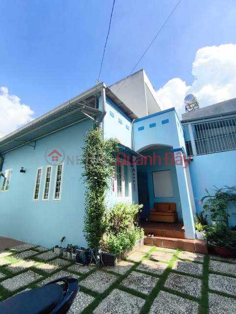 Owner renting out a spacious 200m2 house with garden - Former District 2, Thu Duc City - Fully furnished. _0