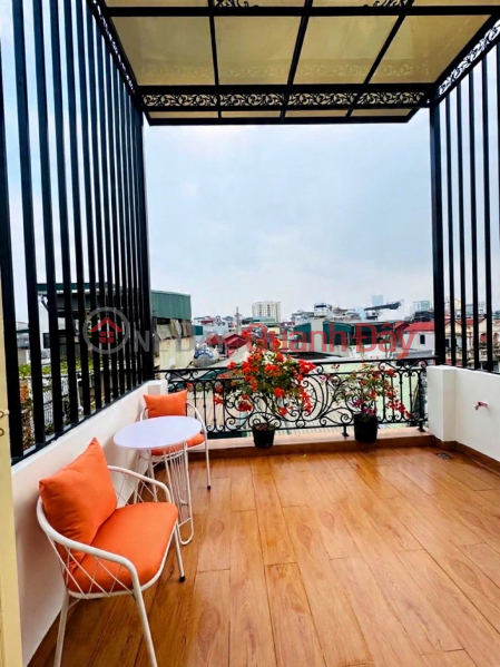 đ 13,8 tỷ lạc long quân 38m x7 tầng thang máy 13,8 tỷ-ngõ thông,ô tô,full nội thất