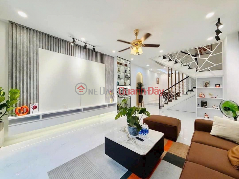 **House for sale in Lac Long Quan, Ward 8, Tan Binh; 4x17 - 4 floors Sales Listings