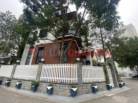 SIÊU BIỆT THỰ-Khu Vườn Đào (Lạc Long Quân) 185m/ 5Tầng (Có Hầm),MT 25m 125 Tỷ _0