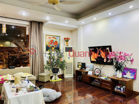 Selling private house Ngoc Khanh, Ba Dinh, corner lot, business, car garage 55m2 5 floors _0