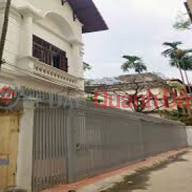 Villa for sale in Lac Long Quan alley, Tay Ho district, 165m2, 14m frontage. Contact 0935628686 _0