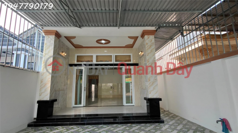 Nhà đẹp, giá hấp dẫn: 3 phòng ngủ sát đường Trường Chinh _0