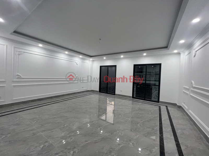 Selling Apartment Building 204m2 Doi Can Street, Ba Dinh Garage Car Avoid Elevator Cash flow 3 billion\\/year Price 42.1 billion Sales Listings